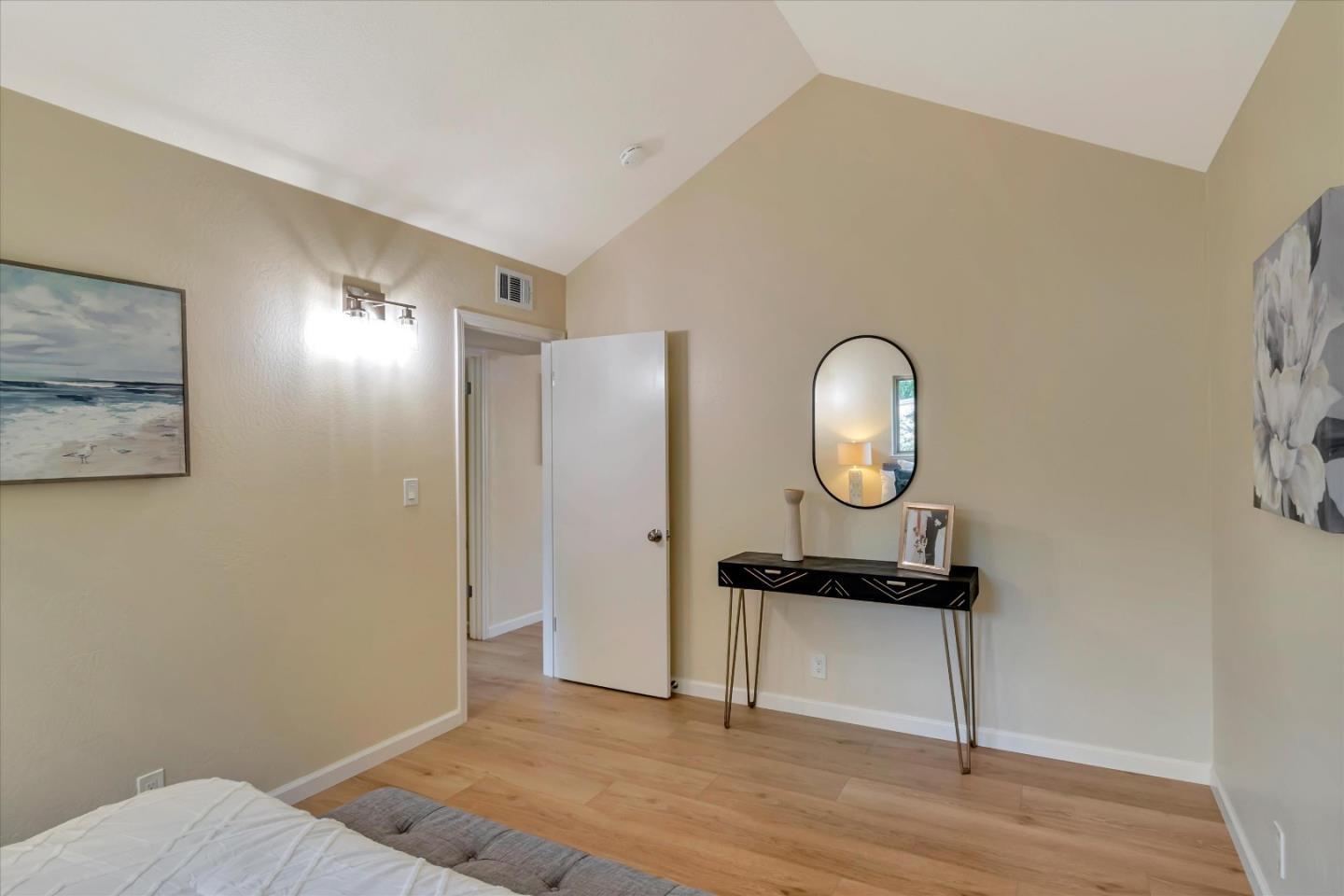 Detail Gallery Image 19 of 25 For 959 Ridgeview Ct #B,  South San Francisco,  CA 94080 - 2 Beds | 1 Baths