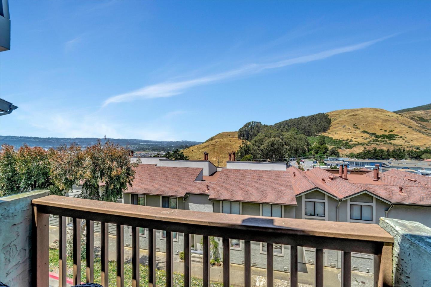 Detail Gallery Image 22 of 25 For 959 Ridgeview Ct #B,  South San Francisco,  CA 94080 - 2 Beds | 1 Baths