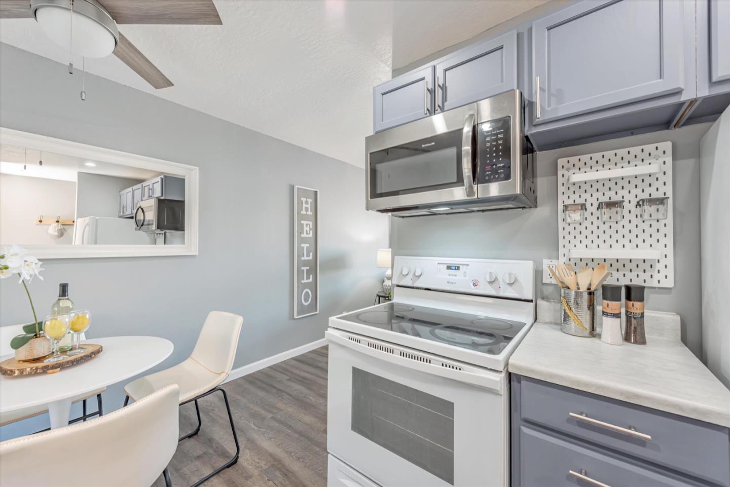 Detail Gallery Image 11 of 31 For 433 Harlan St #206,  San Leandro,  CA 94577 - 2 Beds | 2 Baths