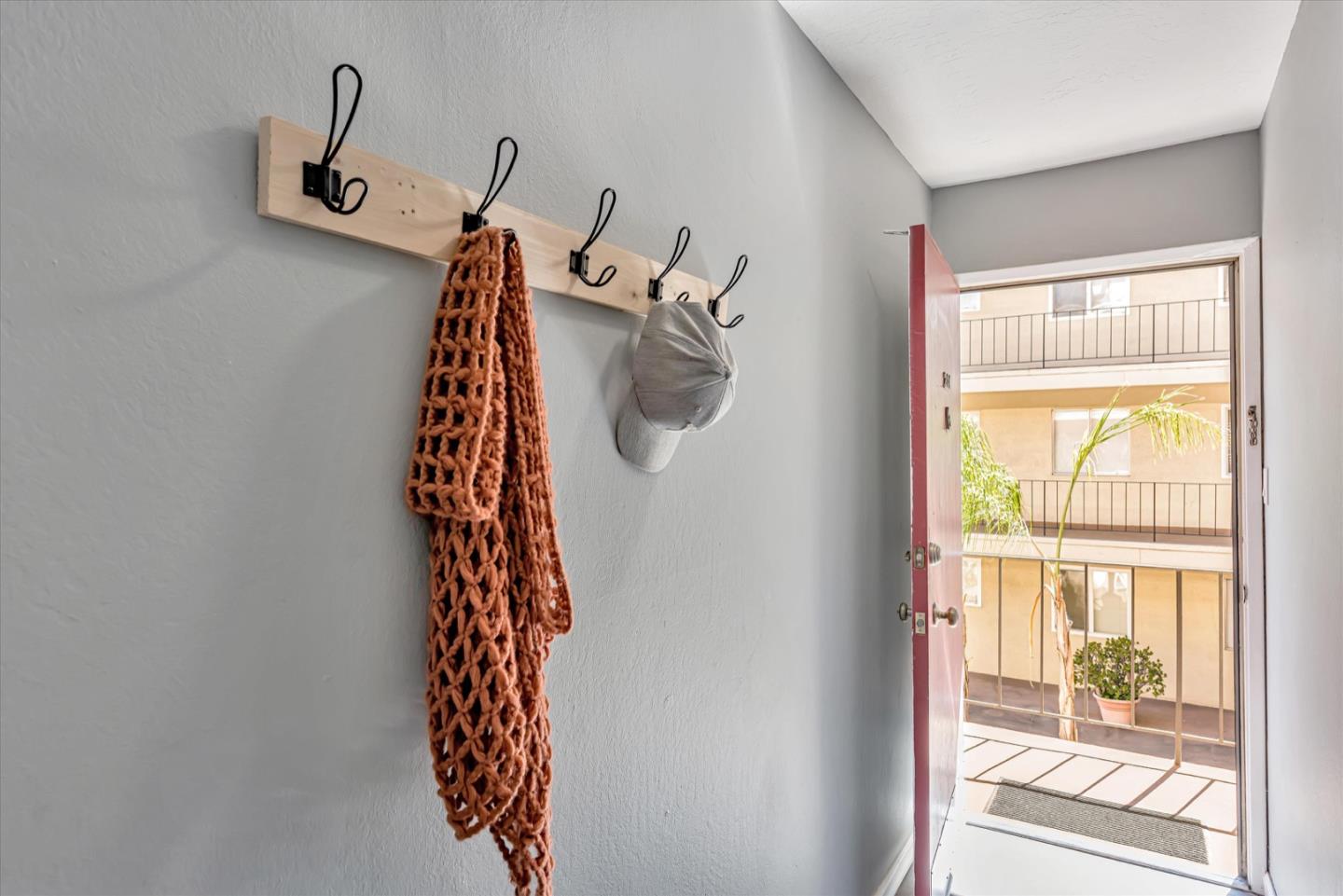 Detail Gallery Image 6 of 31 For 433 Harlan St #206,  San Leandro,  CA 94577 - 2 Beds | 2 Baths