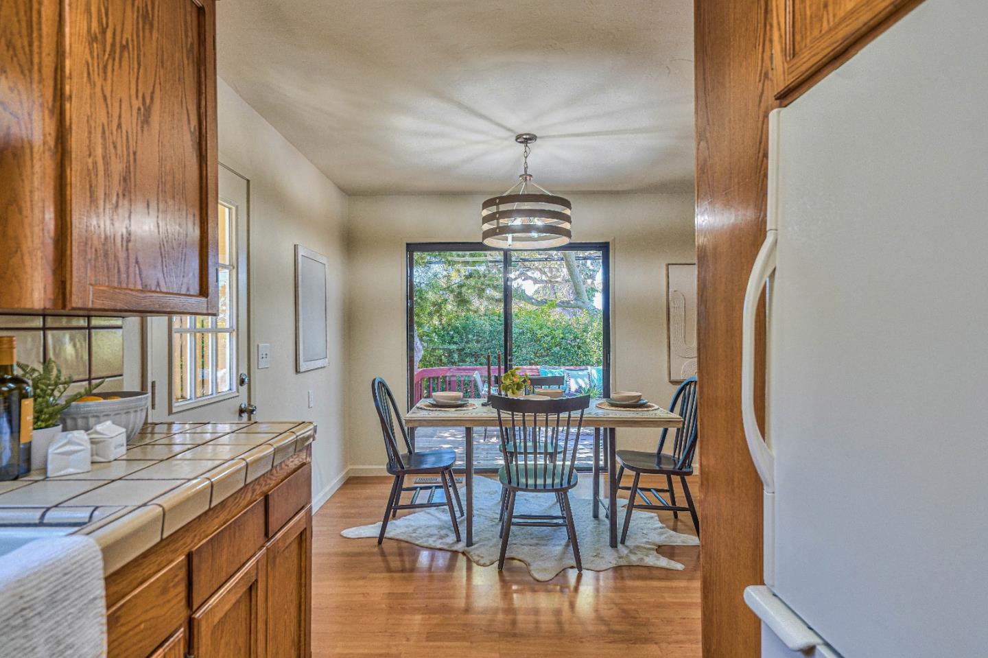 Detail Gallery Image 19 of 36 For 895 Lobos St, Monterey,  CA 93940 - 3 Beds | 1/1 Baths