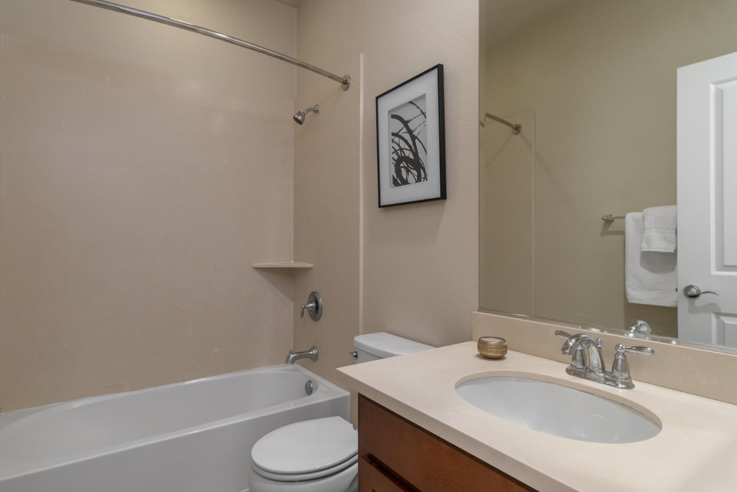 Detail Gallery Image 18 of 24 For 545 Holthouse Ter, Sunnyvale,  CA 94087 - 2 Beds | 2/1 Baths