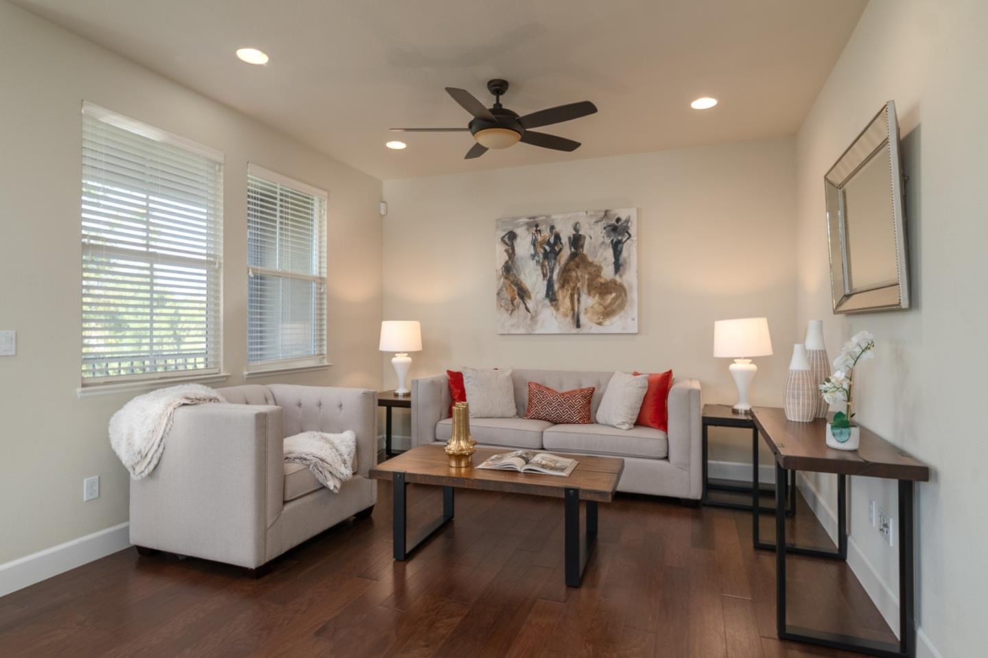 Detail Gallery Image 9 of 24 For 545 Holthouse Ter, Sunnyvale,  CA 94087 - 2 Beds | 2/1 Baths