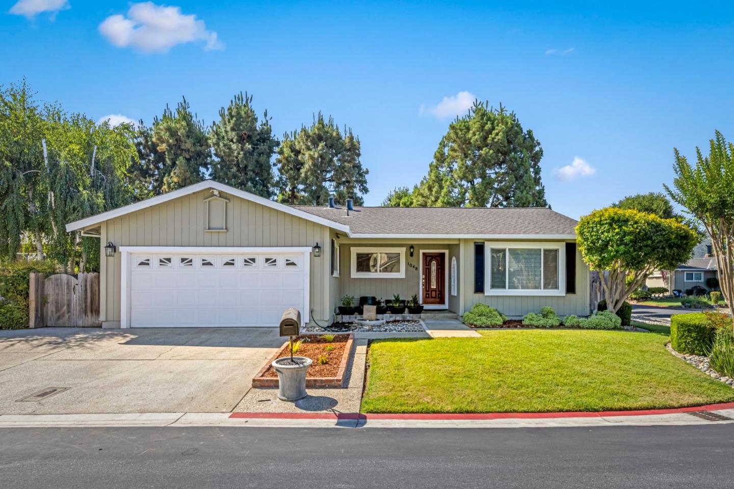 Detail Gallery Image 1 of 1 For 1048 Primrose Ln, Gilroy,  CA 95020 - 4 Beds | 2 Baths