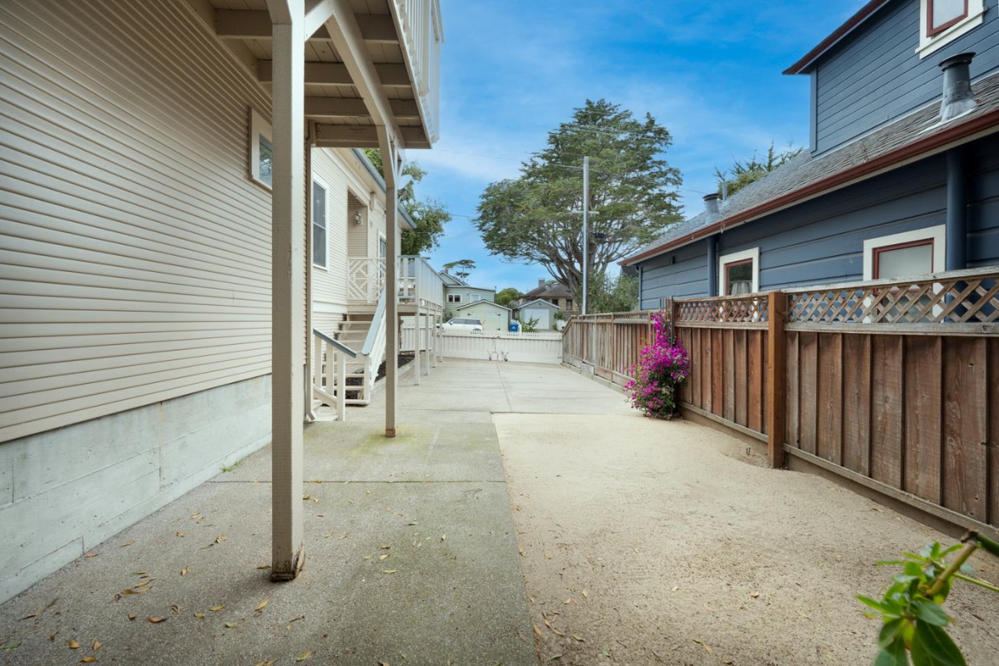 Detail Gallery Image 30 of 34 For 690 Pine Ave, Pacific Grove,  CA 93950 - 4 Beds | 4/1 Baths