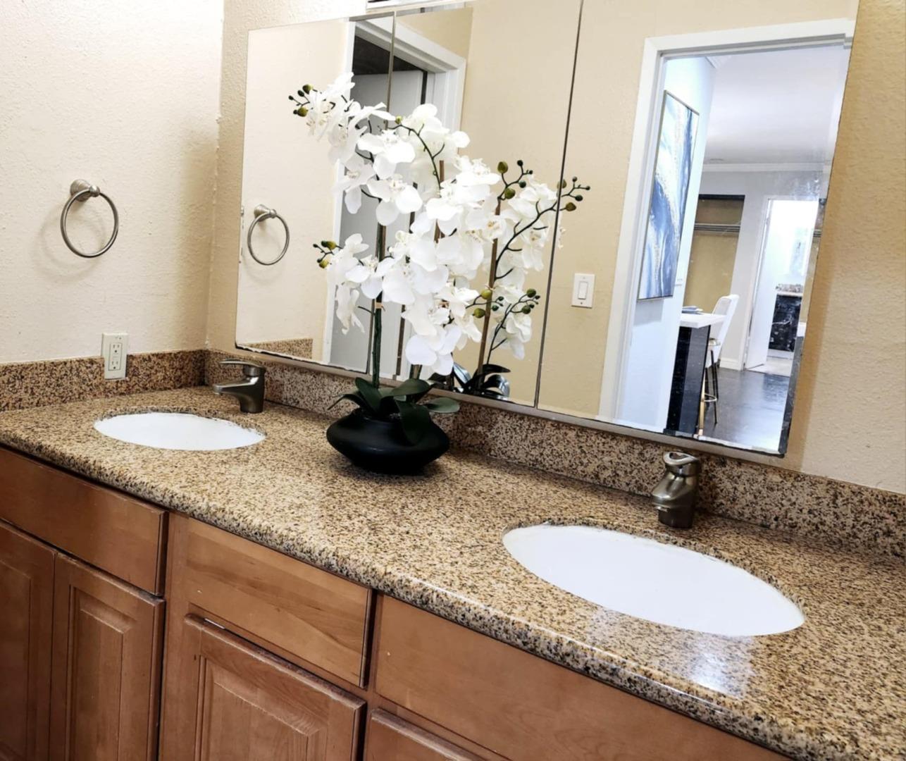 Detail Gallery Image 4 of 43 For 397 Imperial Way #143,  Daly City,  CA 94015 - 2 Beds | 2 Baths