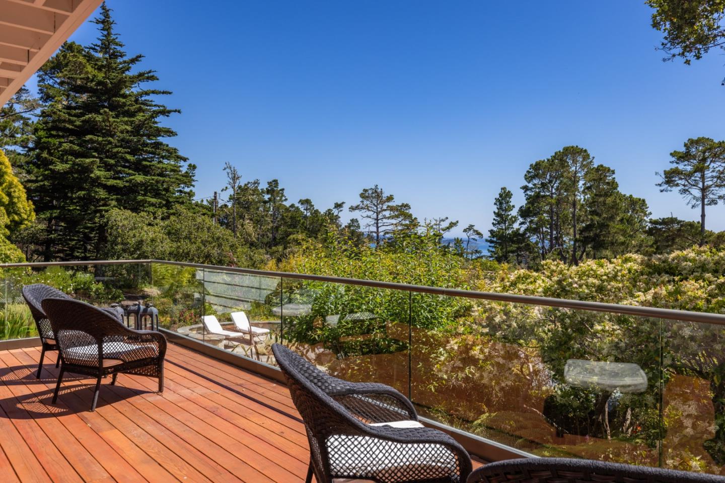 Detail Gallery Image 10 of 29 For 3892 Ronda Rd, Pebble Beach,  CA 93953 - 4 Beds | 4/1 Baths