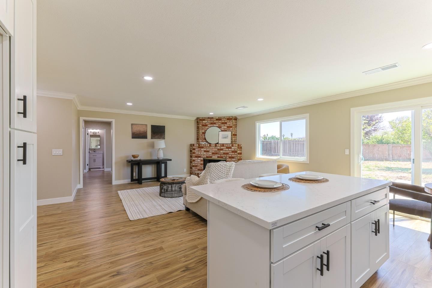 Detail Gallery Image 10 of 20 For 13313 Jackson St, Salinas,  CA 93906 - 3 Beds | 2 Baths