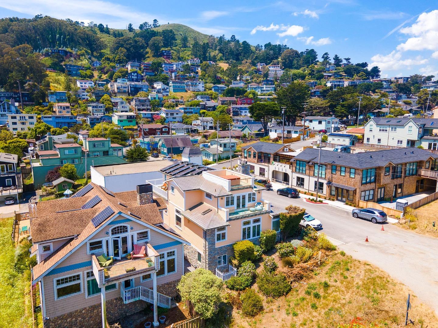 Detail Gallery Image 65 of 89 For 1207 Danmann Ave, Pacifica,  CA 94044 - 4 Beds | 4 Baths