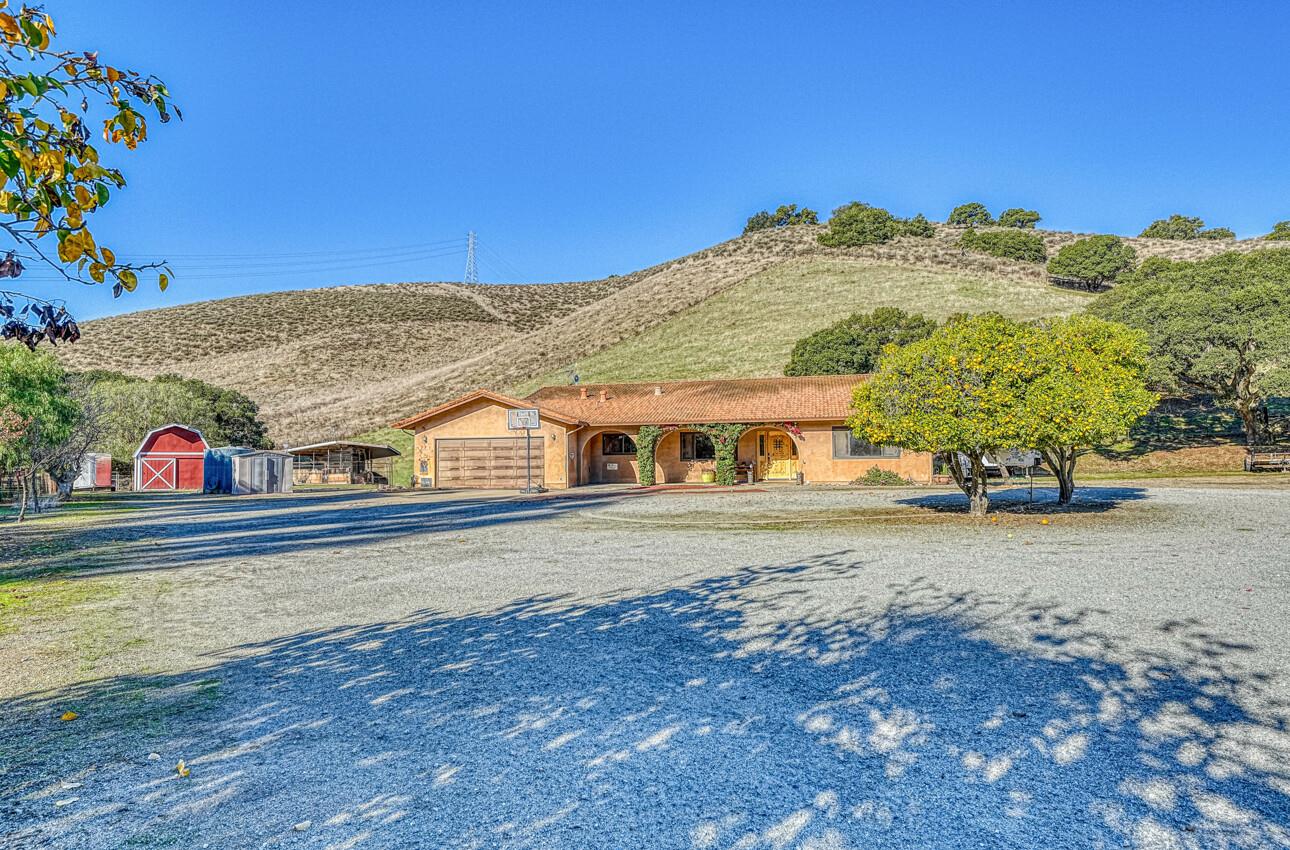 Detail Gallery Image 1 of 49 For 30165 Chualar Canyon Rd, Chualar,  CA 93925 - 3 Beds | 2/1 Baths