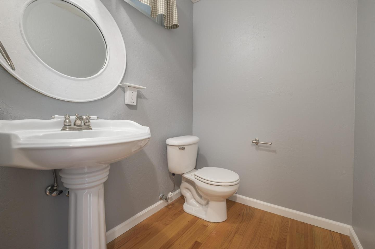 Detail Gallery Image 20 of 26 For 851 Burns Ave, Aptos,  CA 95003 - 3 Beds | 2/1 Baths