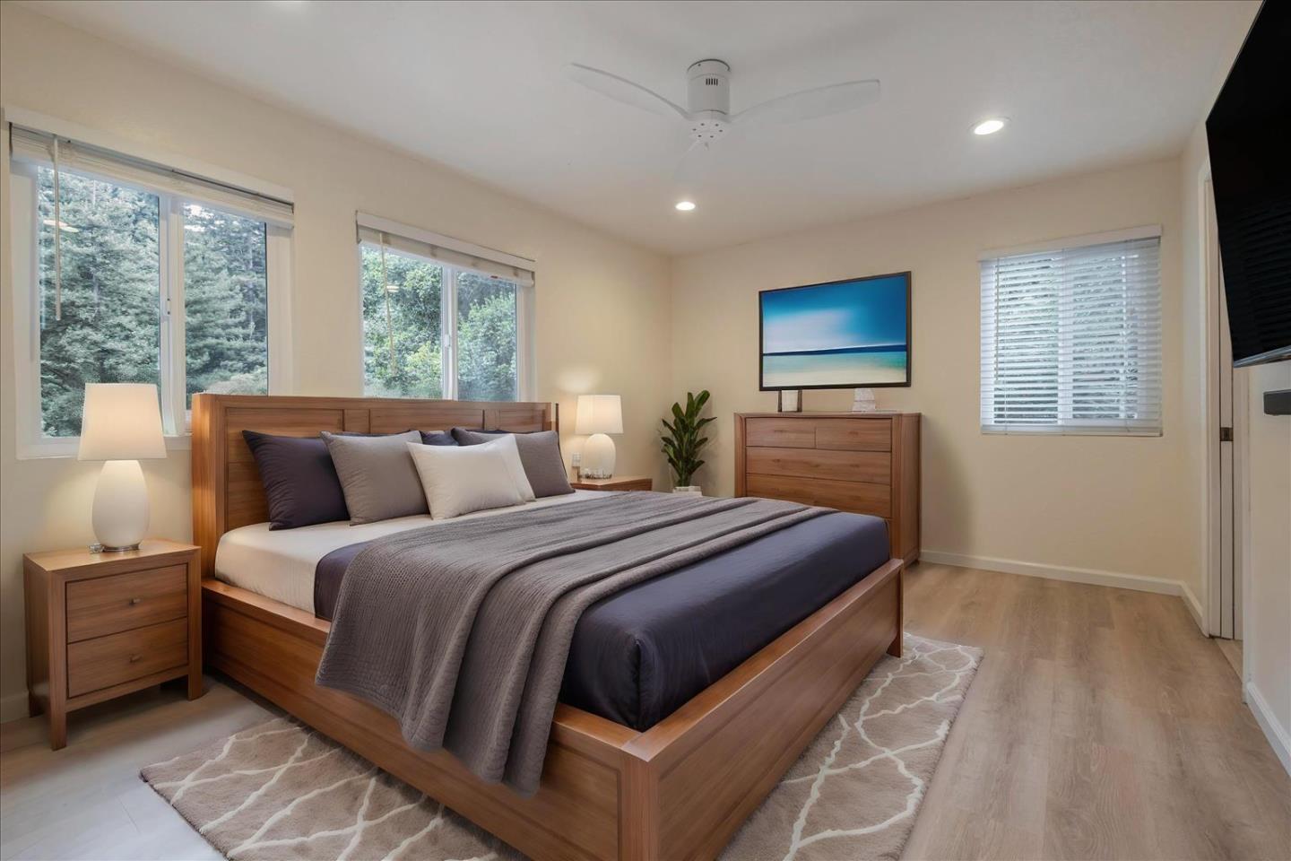 Detail Gallery Image 9 of 26 For 851 Burns Ave, Aptos,  CA 95003 - 3 Beds | 2/1 Baths