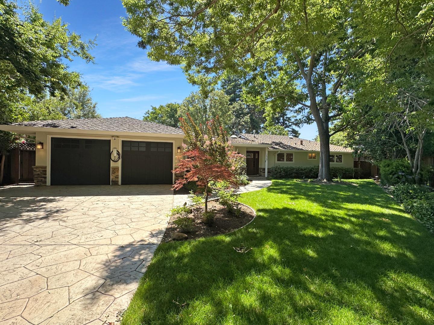 Detail Gallery Image 1 of 1 For 1527 Queensbury Ave, Los Altos,  CA 94024 - 4 Beds | 2/1 Baths