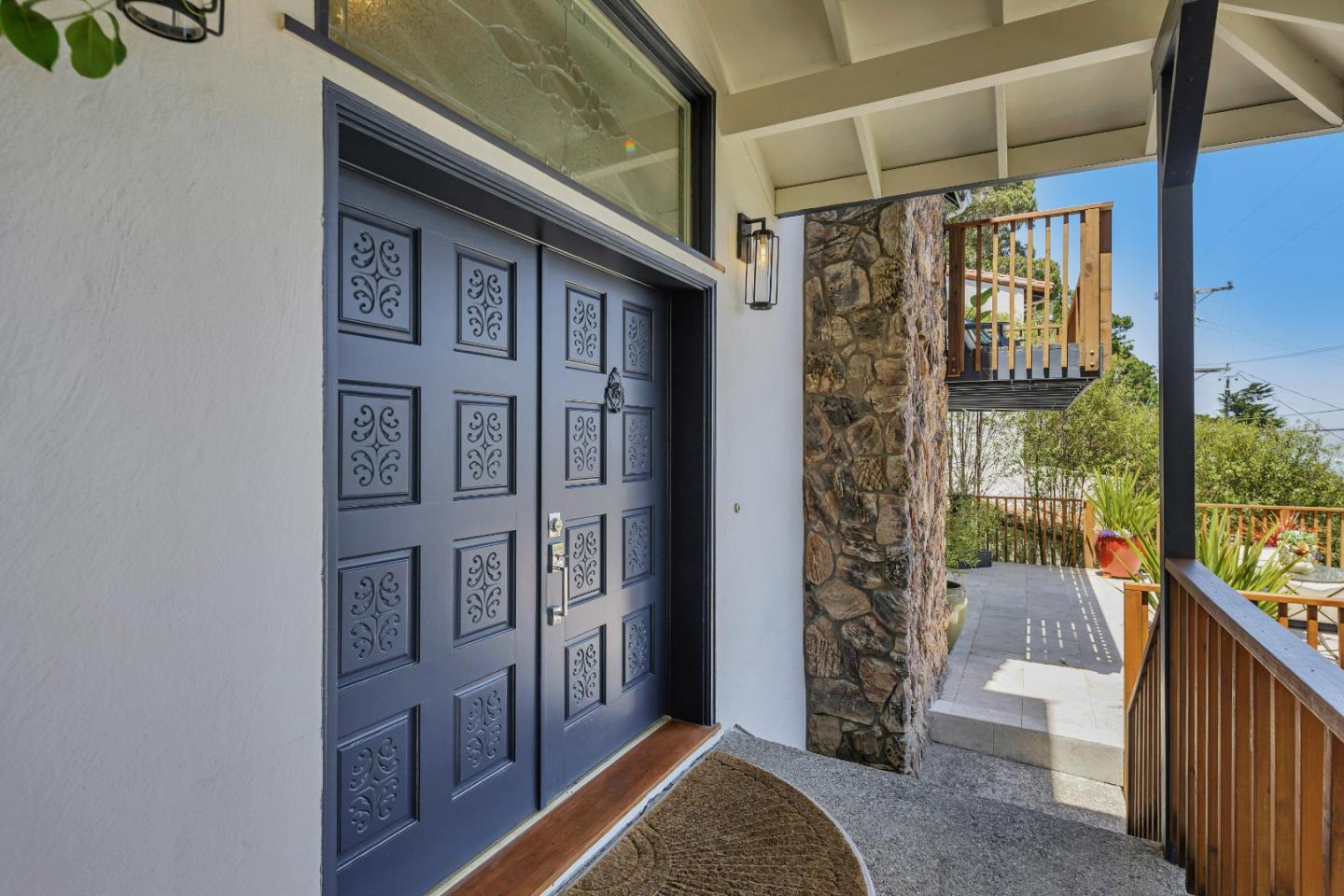 Detail Gallery Image 14 of 75 For 150 Olympian Way, Pacifica,  CA 94044 - 4 Beds | 2/1 Baths