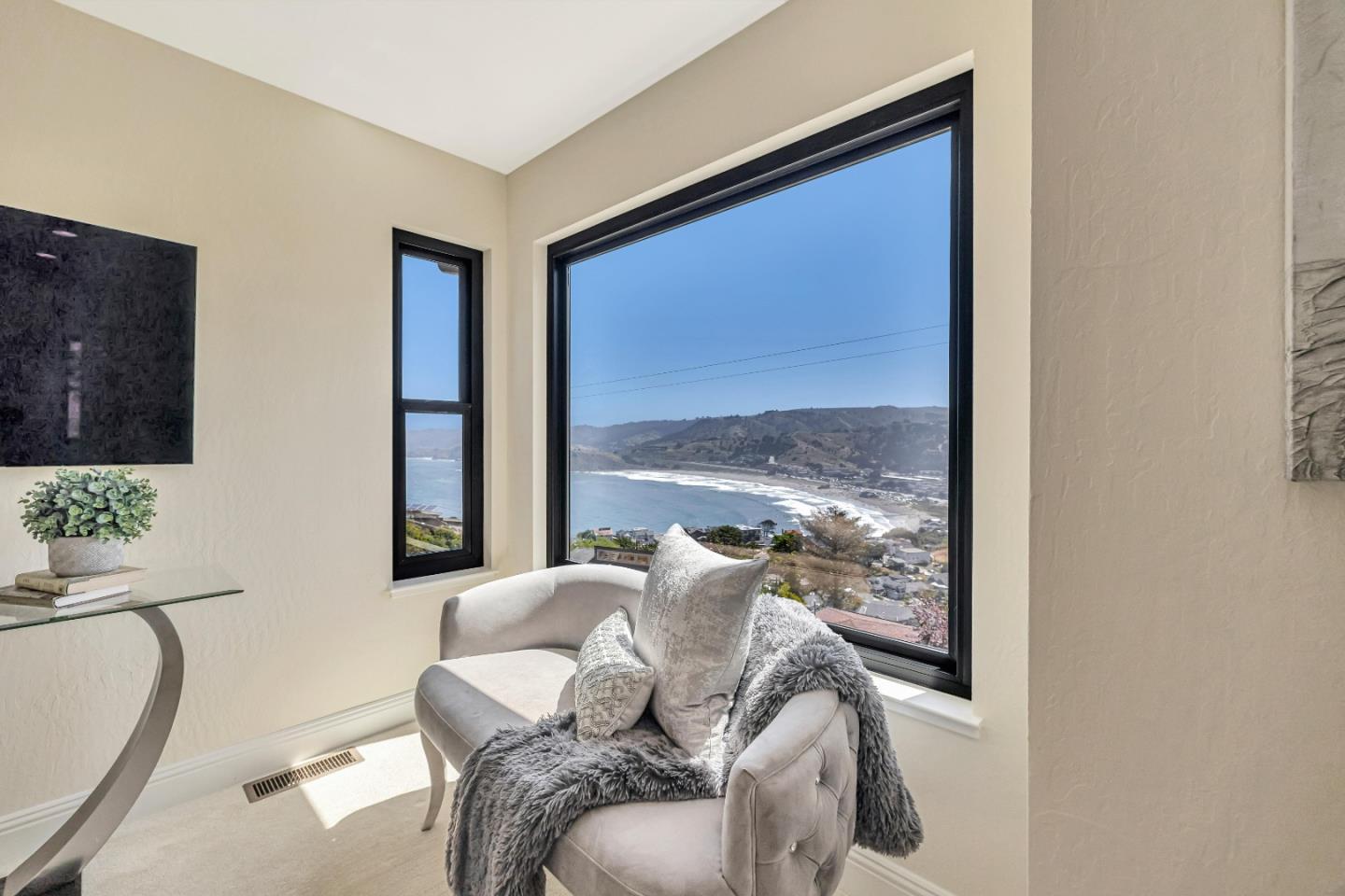 Detail Gallery Image 48 of 75 For 150 Olympian Way, Pacifica,  CA 94044 - 4 Beds | 2/1 Baths