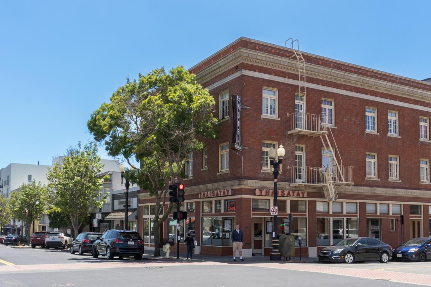 Detail Gallery Image 20 of 23 For 20-24 Linden Ave #20,  South San Francisco,  CA 94080 - – Beds | – Baths