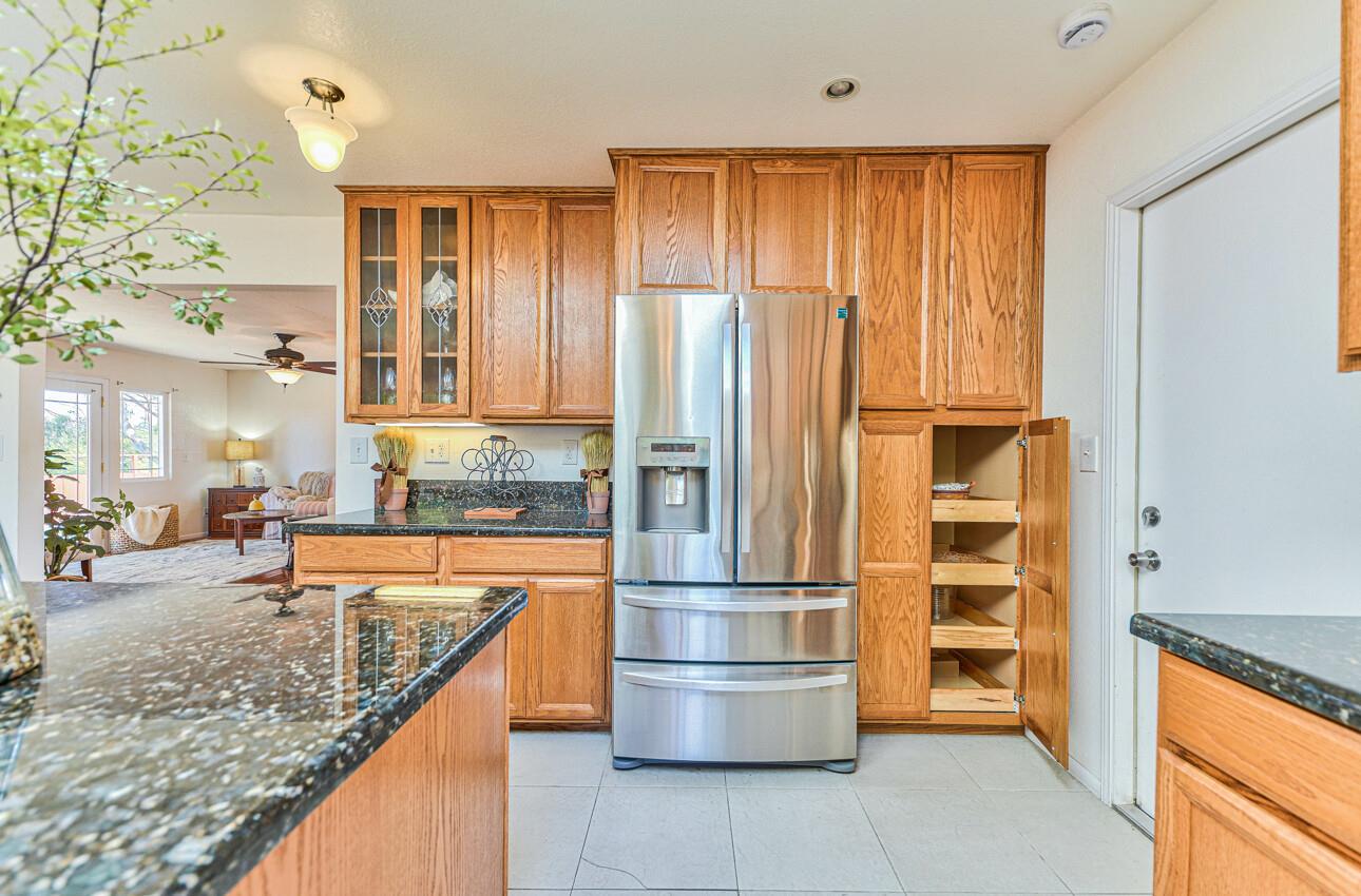 Detail Gallery Image 22 of 52 For 9613 Sandbur Pl, Salinas,  CA 93907 - 4 Beds | 2 Baths