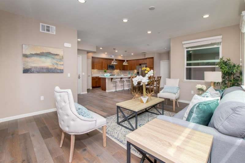 Detail Gallery Image 9 of 22 For 1130 Karby Ter #204,  Sunnyvale,  CA 94089 - 2 Beds | 2 Baths