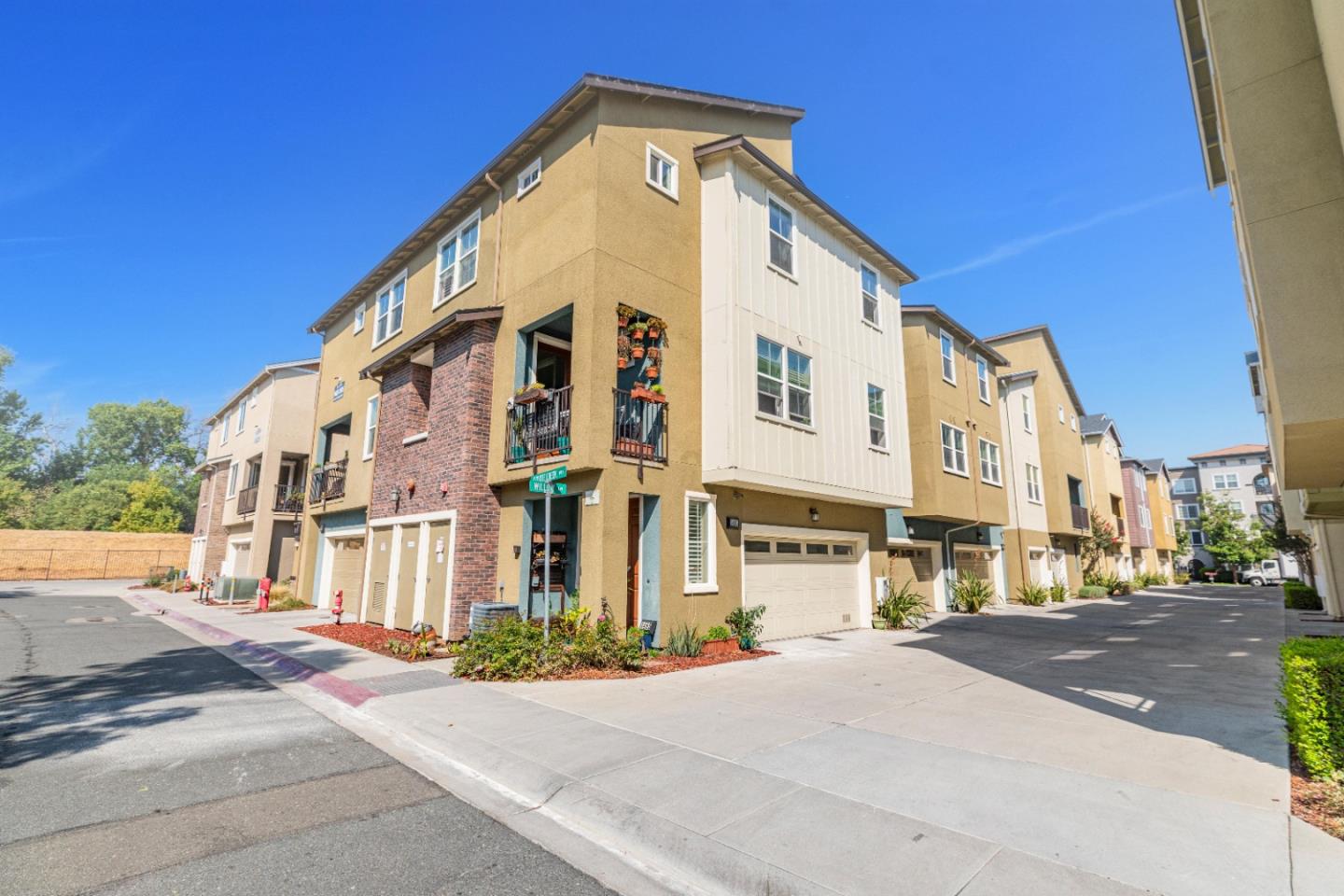 Detail Gallery Image 40 of 54 For 1505 Coyote Creek Way, Milpitas,  CA 95035 - 2 Beds | 2/1 Baths