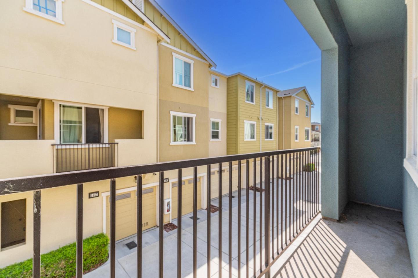 Detail Gallery Image 52 of 54 For 1505 Coyote Creek Way, Milpitas,  CA 95035 - 2 Beds | 2/1 Baths