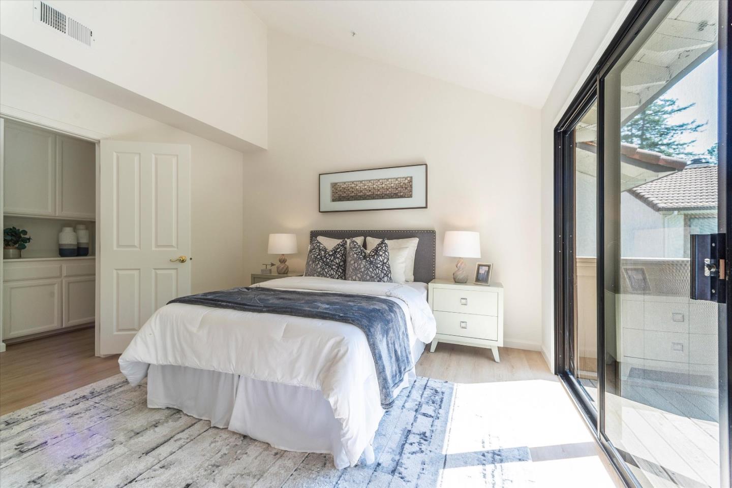 Detail Gallery Image 21 of 36 For 1142 Woodside Rd, Redwood City,  CA 94061 - 2 Beds | 2/1 Baths