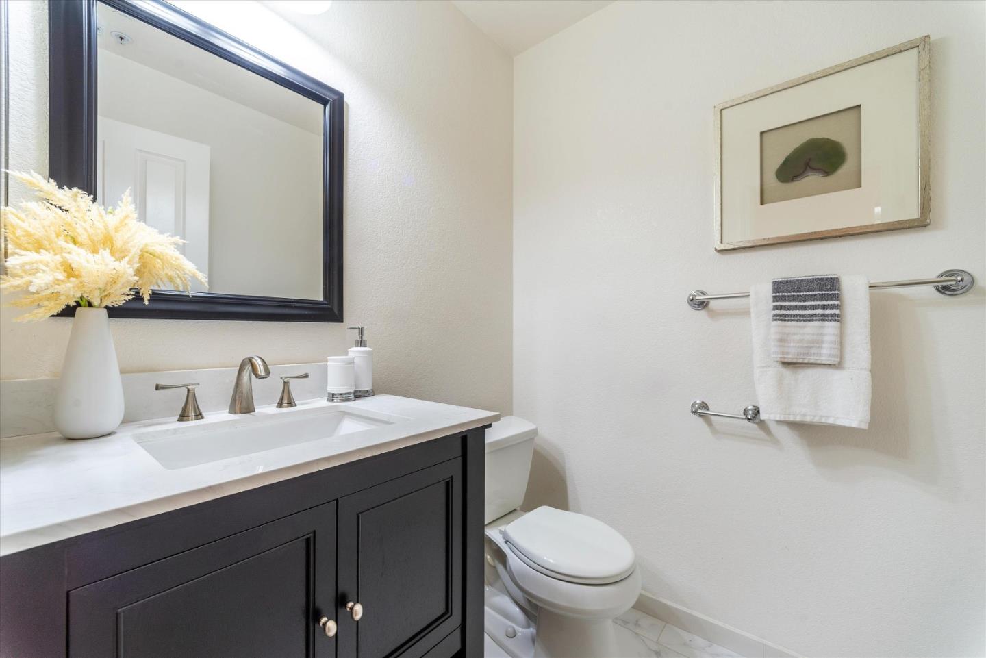 Detail Gallery Image 26 of 36 For 1142 Woodside Rd, Redwood City,  CA 94061 - 2 Beds | 2/1 Baths