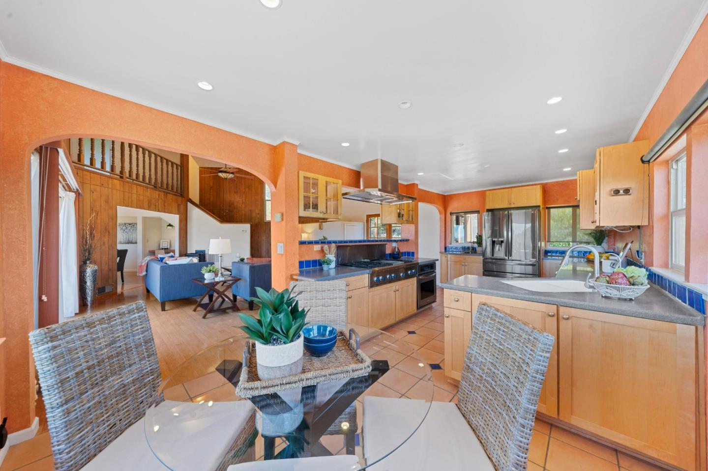 Detail Gallery Image 11 of 34 For 26773 Havenhill Ln, Los Gatos,  CA 95033 - 3 Beds | 2/1 Baths