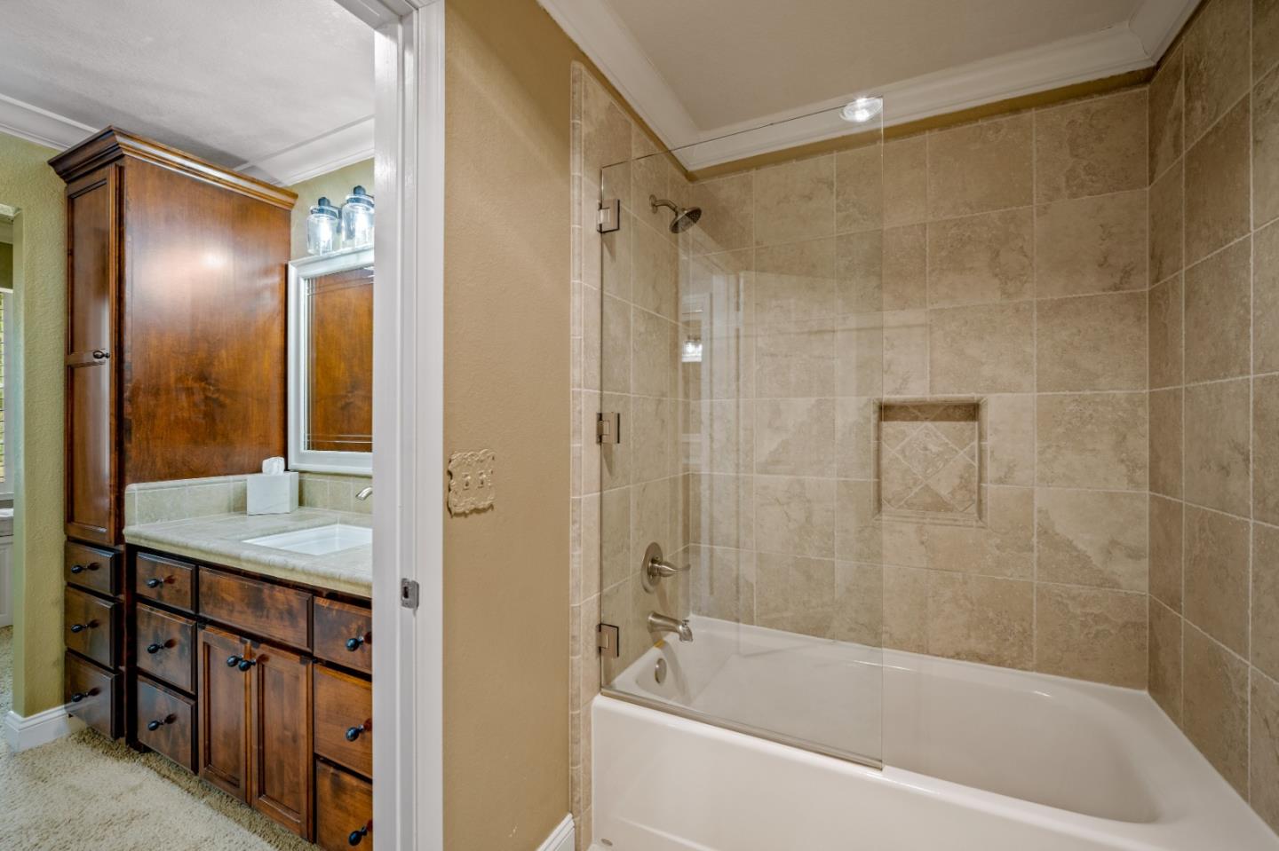 Detail Gallery Image 28 of 41 For 19 Glen Lake Dr, Pacific Grove,  CA 93950 - 2 Beds | 2/1 Baths