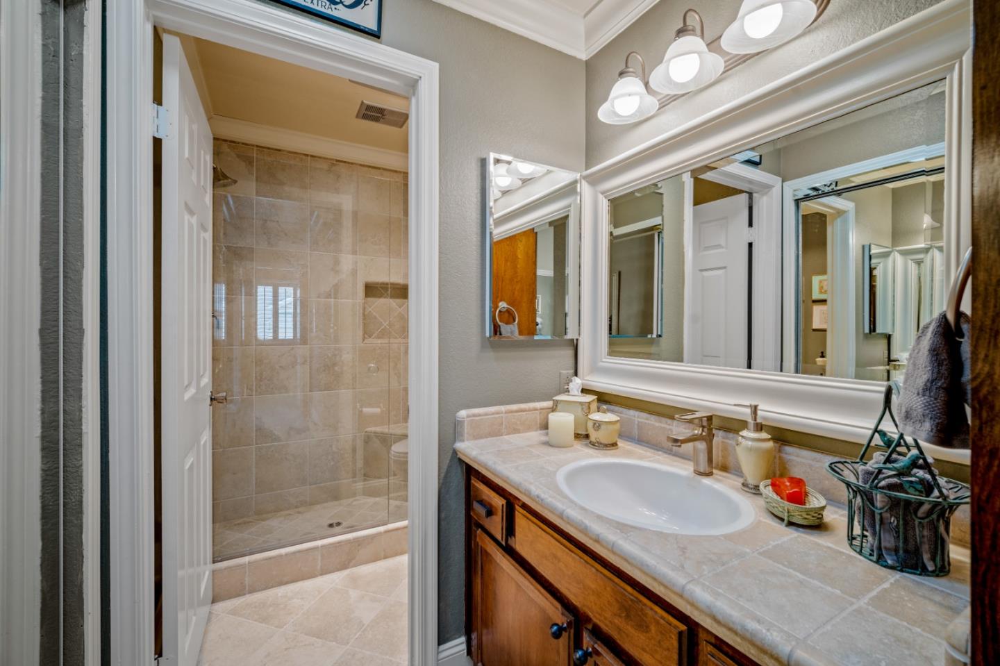 Detail Gallery Image 30 of 41 For 19 Glen Lake Dr, Pacific Grove,  CA 93950 - 2 Beds | 2/1 Baths