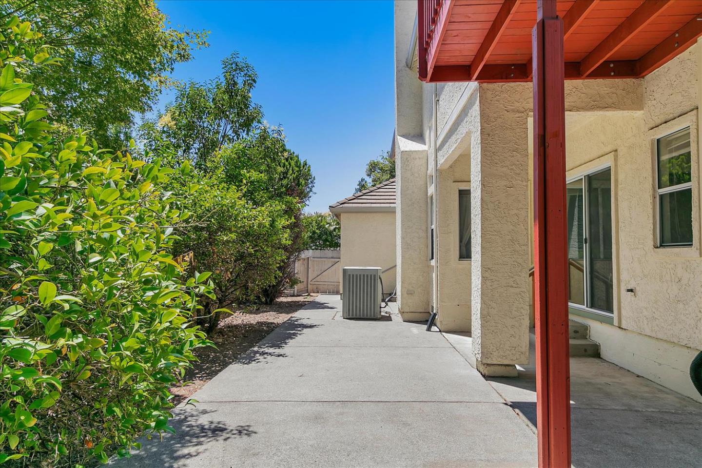 Detail Gallery Image 45 of 48 For 2164 Cobblestone Ave, Fairfield,  CA 94534 - 5 Beds | 3 Baths