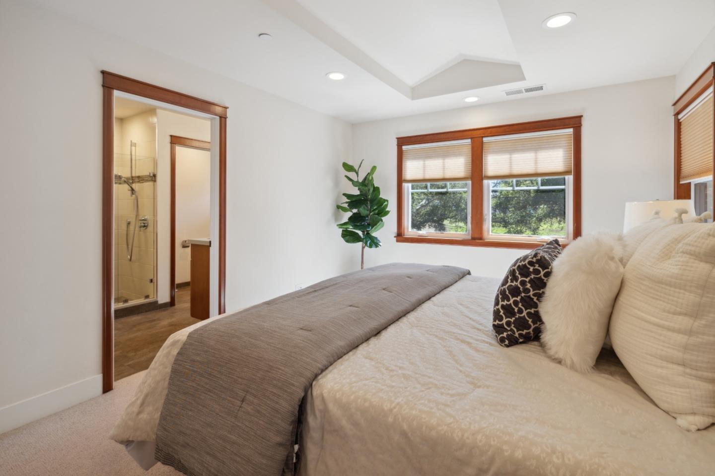 Detail Gallery Image 29 of 86 For 711 Park Way, Santa Cruz,  CA 95065 - 4 Beds | 2/1 Baths