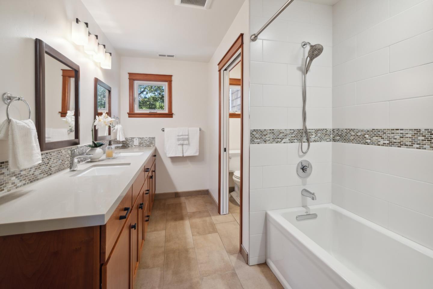 Detail Gallery Image 36 of 86 For 711 Park Way, Santa Cruz,  CA 95065 - 4 Beds | 2/1 Baths