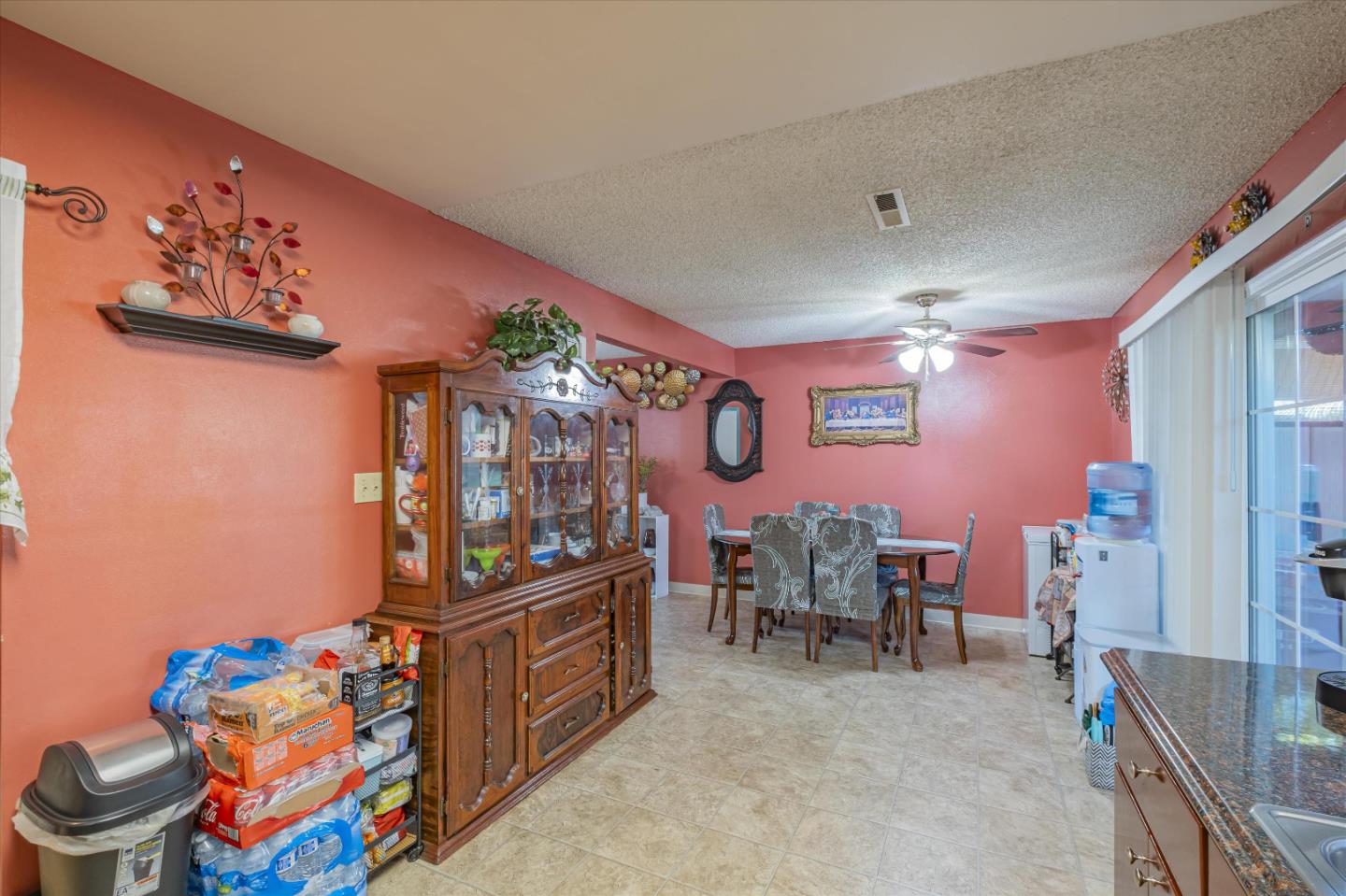 Detail Gallery Image 13 of 33 For 2729 Arf Ave, Hayward,  CA 94545 - 4 Beds | 2/1 Baths