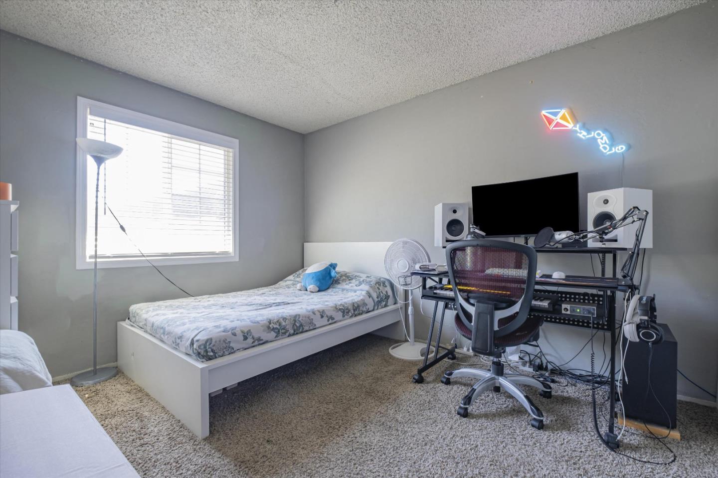 Detail Gallery Image 20 of 33 For 2729 Arf Ave, Hayward,  CA 94545 - 4 Beds | 2/1 Baths