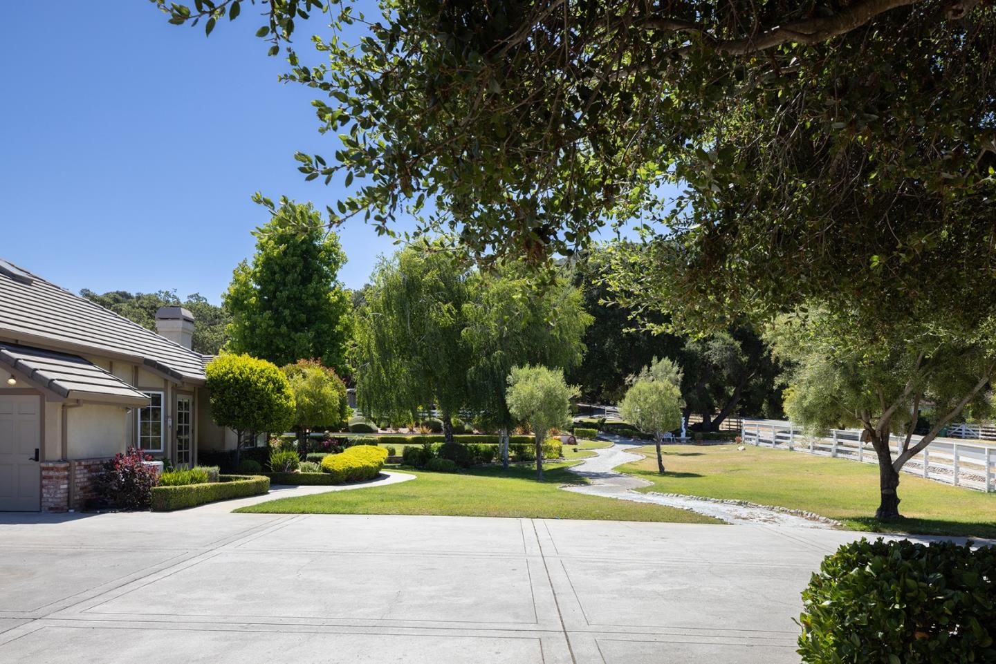 Detail Gallery Image 45 of 49 For 6 Sleepy Hollow Dr, Carmel Valley,  CA 93924 - 4 Beds | 3/2 Baths