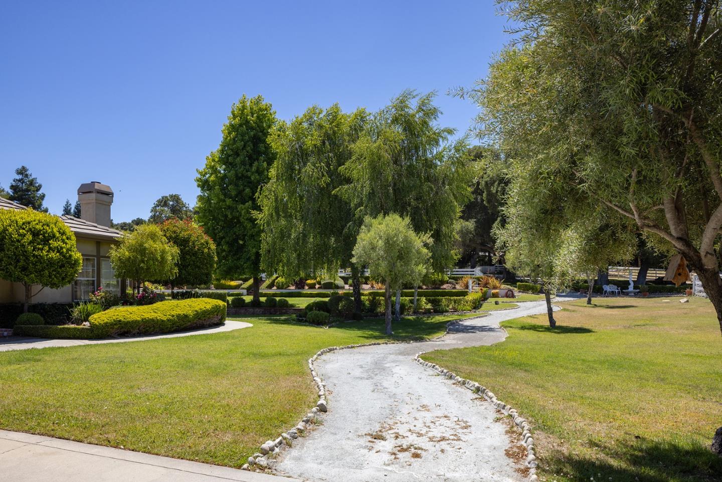 Detail Gallery Image 46 of 49 For 6 Sleepy Hollow Dr, Carmel Valley,  CA 93924 - 4 Beds | 3/2 Baths