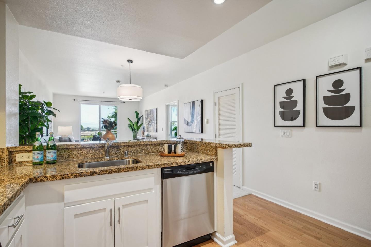 Detail Gallery Image 10 of 40 For 401 Crescent Ct #4206,  San Francisco,  CA 94134 - 2 Beds | 2 Baths