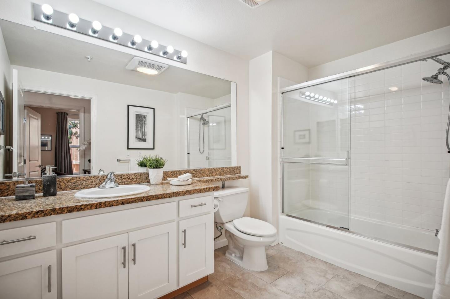 Detail Gallery Image 11 of 40 For 401 Crescent Ct #4206,  San Francisco,  CA 94134 - 2 Beds | 2 Baths