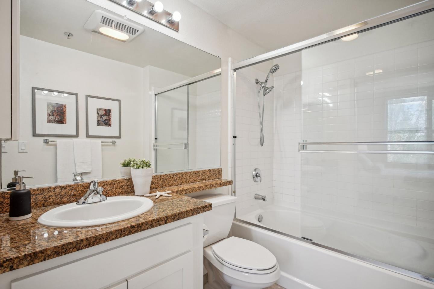 Detail Gallery Image 17 of 40 For 401 Crescent Ct #4206,  San Francisco,  CA 94134 - 2 Beds | 2 Baths