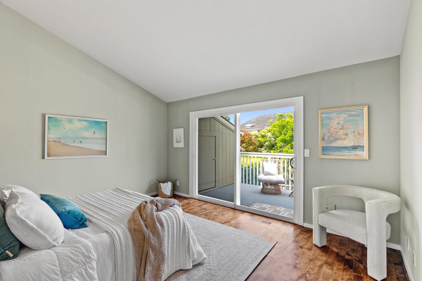 Detail Gallery Image 17 of 48 For 22735 E Cliff Dr, Santa Cruz,  CA 95062 - 3 Beds | 2 Baths