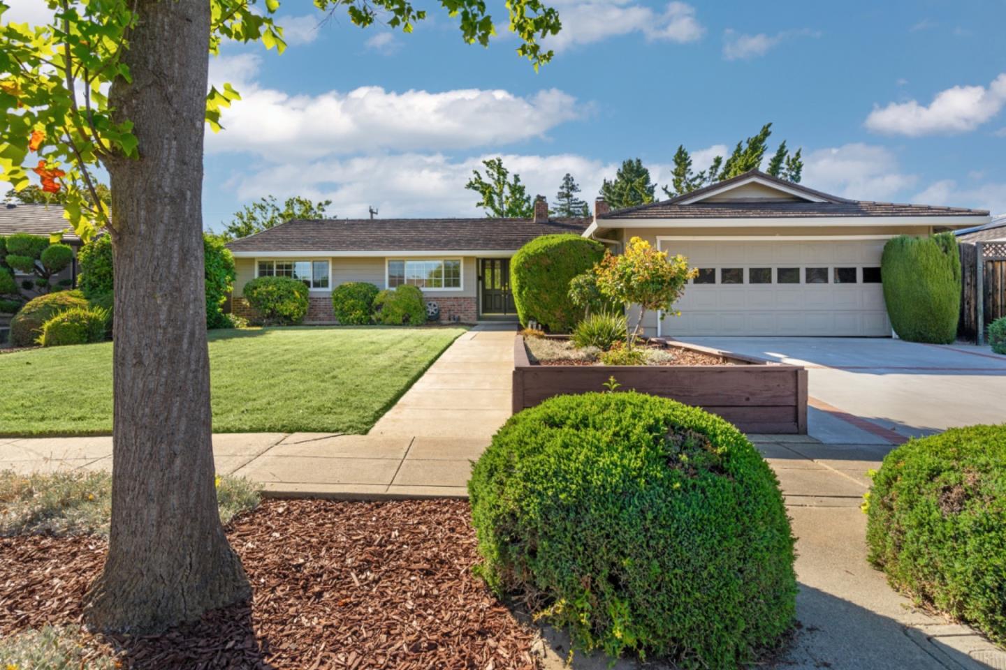 Detail Gallery Image 1 of 1 For 1621 Lewiston Dr, Sunnyvale,  CA 94087 - 3 Beds | 2 Baths