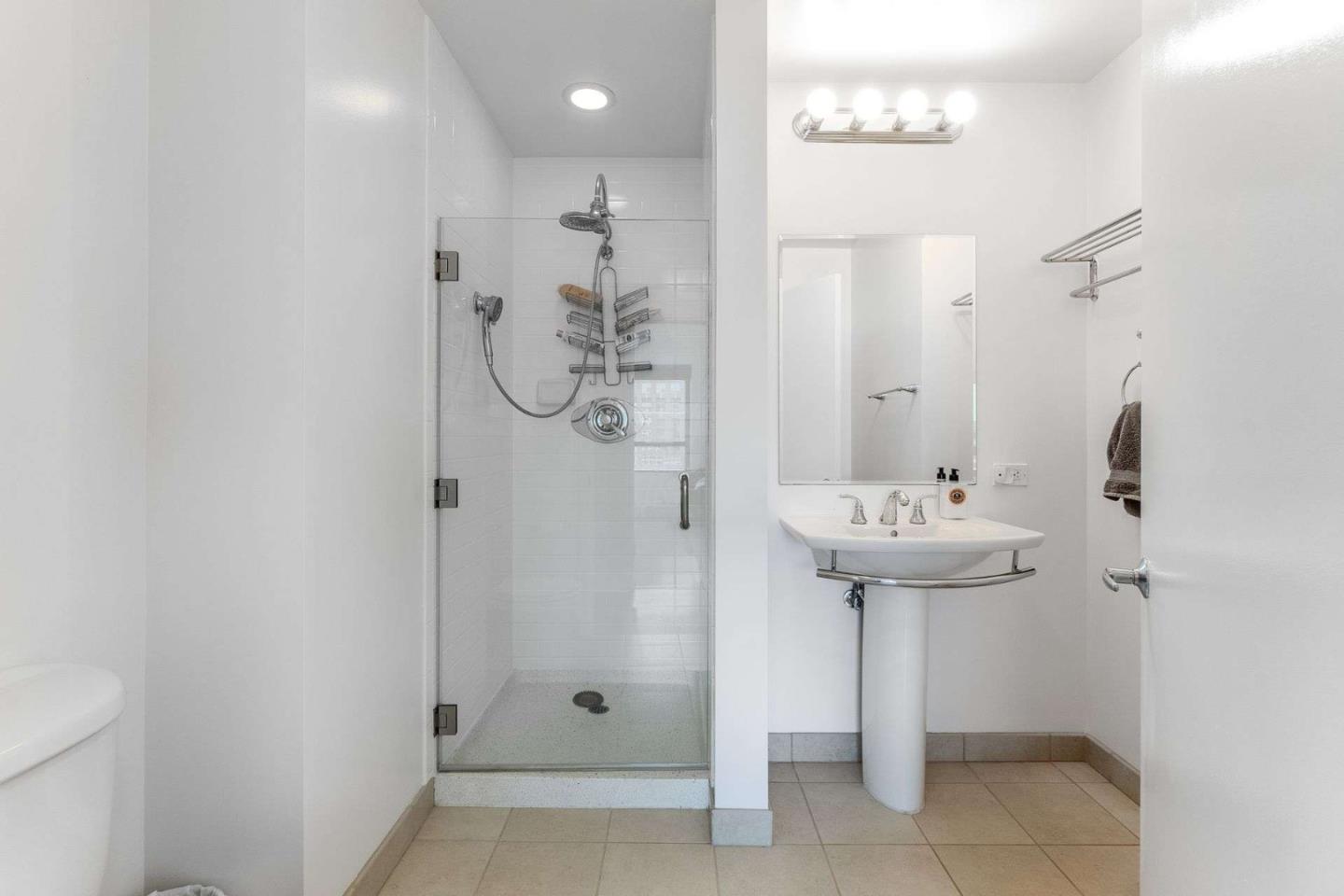 Detail Gallery Image 6 of 36 For 88 E San Fernando St #1902,  San Jose,  CA 95113 - 2 Beds | 2 Baths