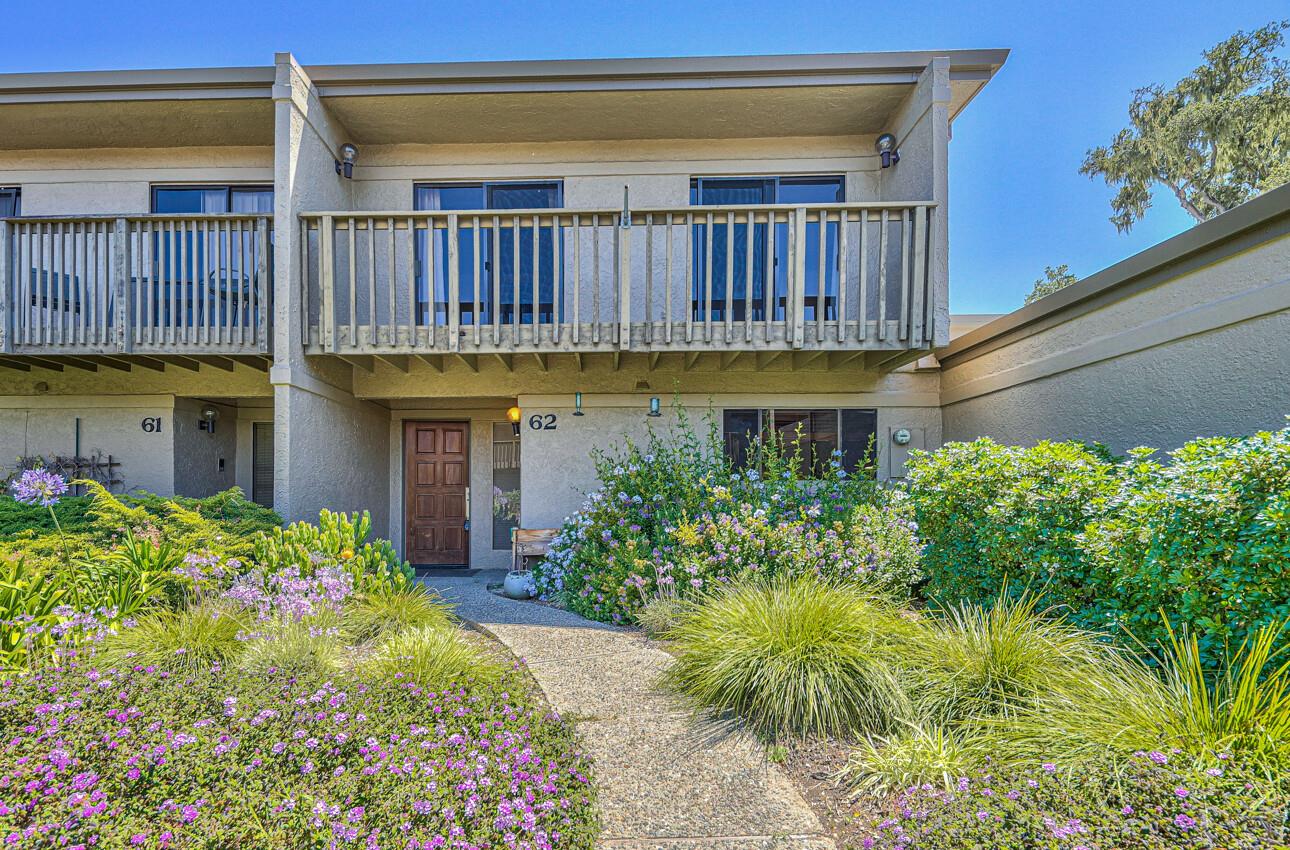 Detail Gallery Image 1 of 39 For 62 Montsalas Dr, Monterey,  CA 93940 - 3 Beds | 2/1 Baths