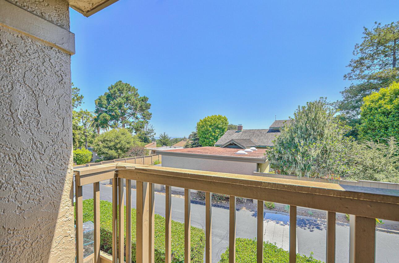 Detail Gallery Image 19 of 39 For 62 Montsalas Dr, Monterey,  CA 93940 - 3 Beds | 2/1 Baths