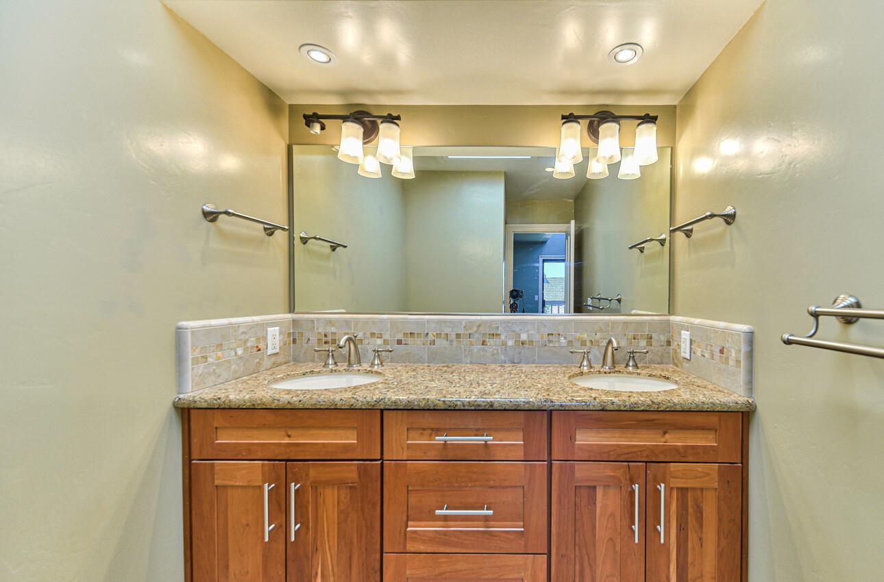 Detail Gallery Image 22 of 32 For 62 Montsalas Dr, Monterey,  CA 93940 - 3 Beds | 2/1 Baths