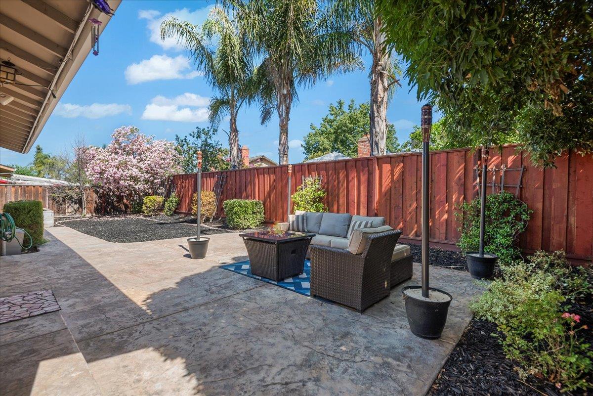 Detail Gallery Image 23 of 27 For 776 Laurel Dr, Livermore,  CA 94551 - 3 Beds | 2/1 Baths