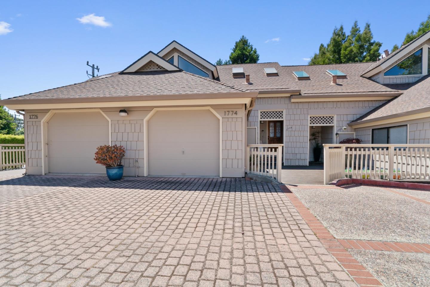 Detail Gallery Image 1 of 1 For 1774 Esperanza Ct, Santa Cruz,  CA 95062 - 2 Beds | 2/1 Baths