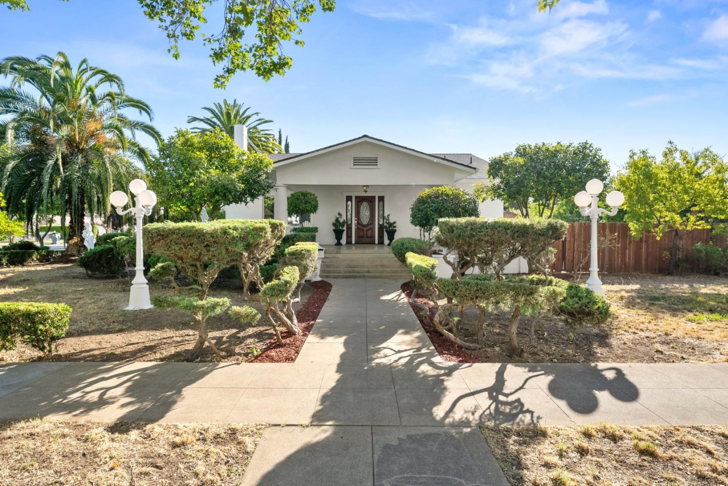 Detail Gallery Image 3 of 67 For 7601 Hanna St, Gilroy,  CA 95020 - 4 Beds | 2/1 Baths