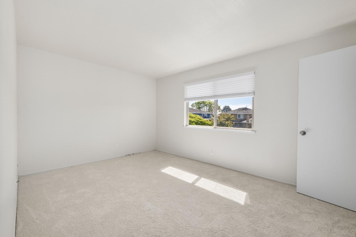 Detail Gallery Image 12 of 22 For 1425 Ruby Ct #3,  Capitola,  CA 95010 - 2 Beds | 1 Baths