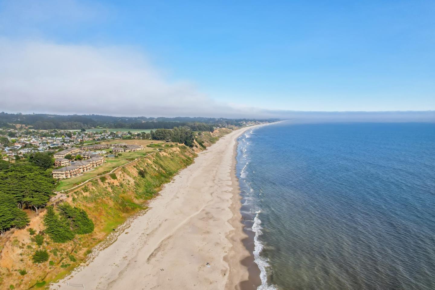 Detail Gallery Image 30 of 33 For 472 Racquet Lndg, Aptos,  CA 95003 - 2 Beds | 2/1 Baths